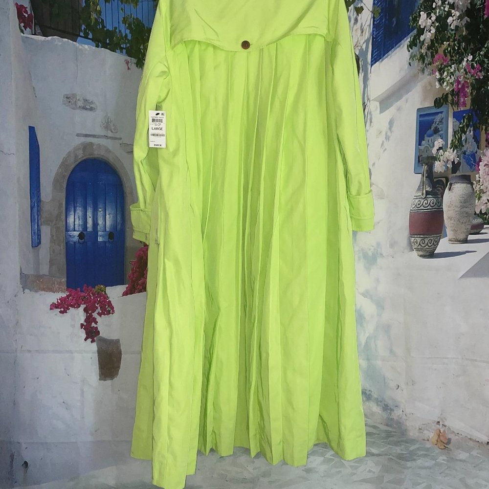 Coat - Picture 4 of 5